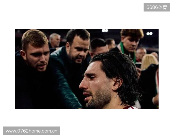 从天堂到地狱，索博在2-1领先后疯狂庆祝，被绝杀后伤心落泪